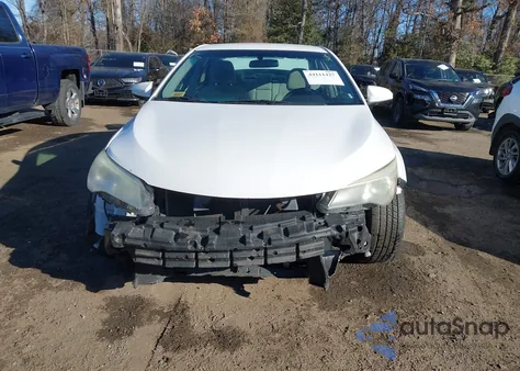 2016 Toyota Camry Le z USA, uszkodzony, nr VIN 4T1BF1FK9GU570809